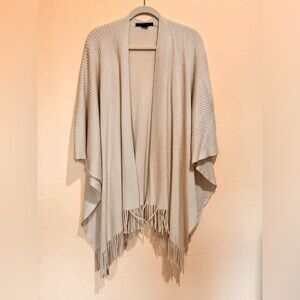 Super cute!!! 💕 Beige Fringed Cape